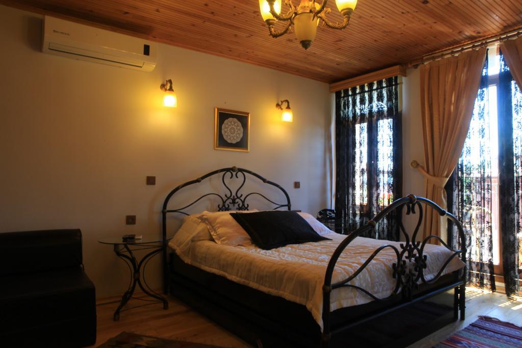 Tom Square Boutique Hotel Истанбул Екстериор снимка