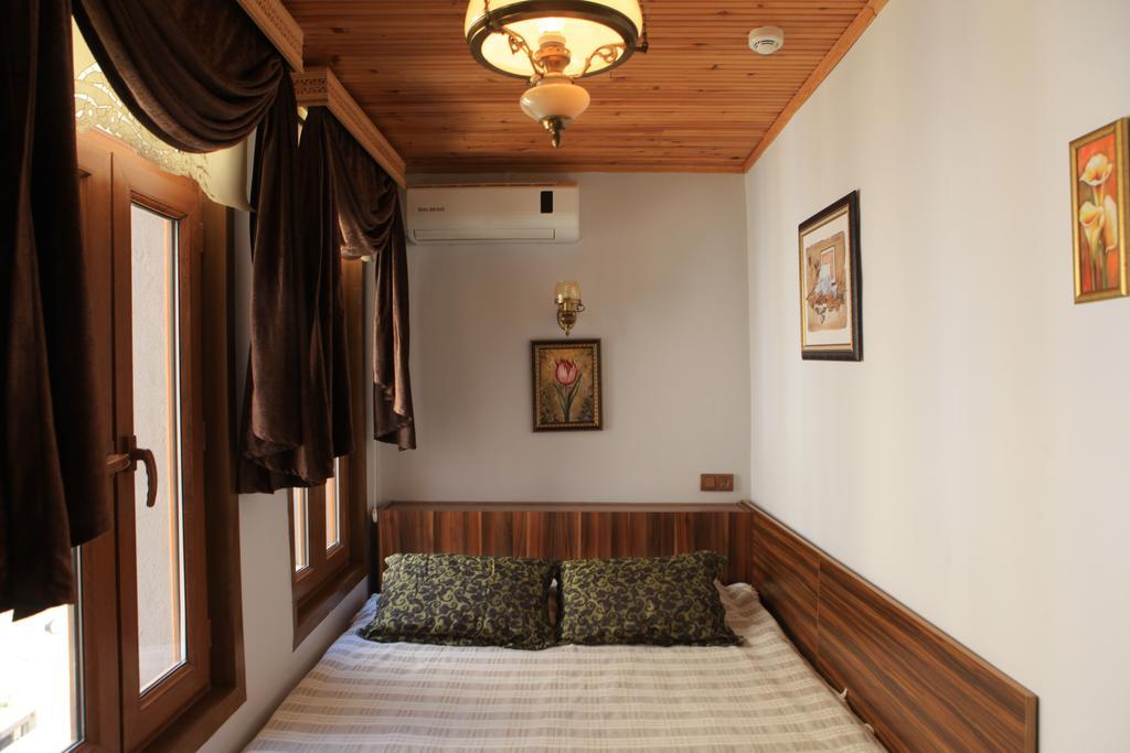 Tom Square Boutique Hotel Истанбул Екстериор снимка