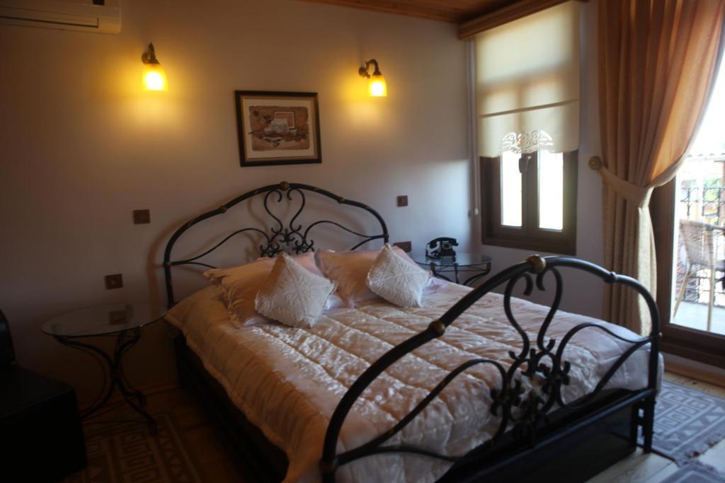 Tom Square Boutique Hotel Истанбул Стая снимка